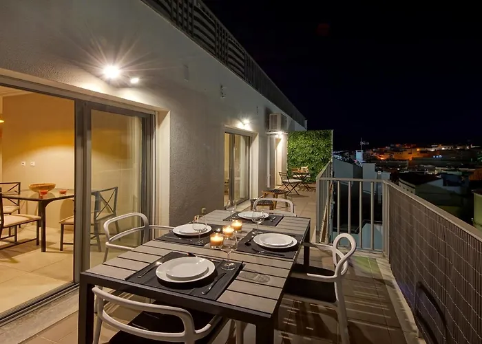 Rooftop Oldtown Αλμπουφέιρα